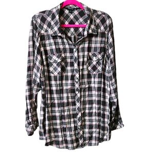 $5 If Bundled! Torrid Black and White Plaid Button-Up Shirt
